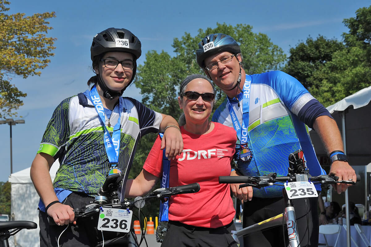 Saige, Samantha, and Doug Merwin at the 2022 Breakthrough T1D Ride in Saratoga Springs, NY